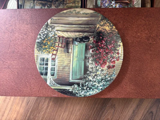 Knowles Collector Plates image indicator(9)