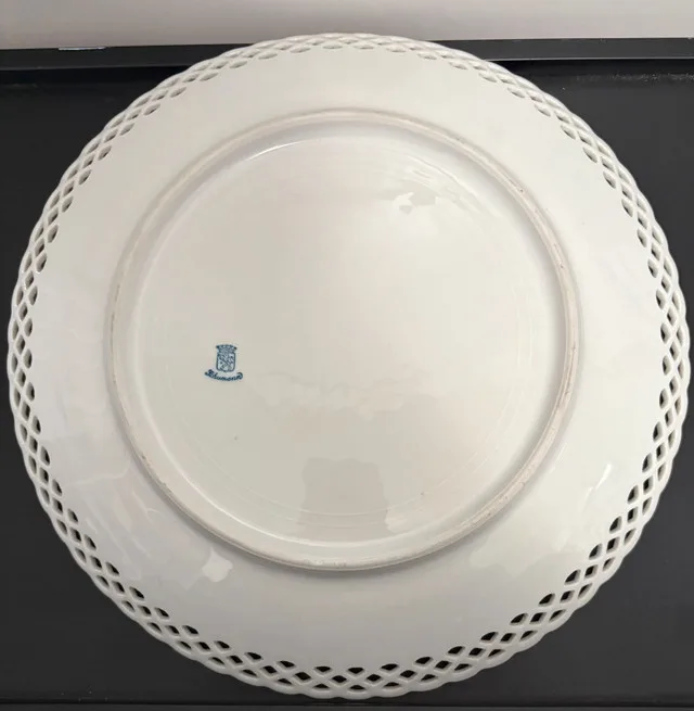 Schumann Arzberg Plate 10” Bavaria/Germany image indicator(2)