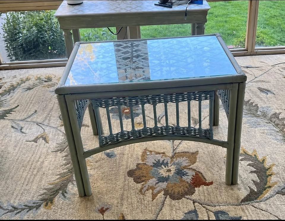 Updated Wicker Table – Fresh Chalk Paint + Decorative Glass Top