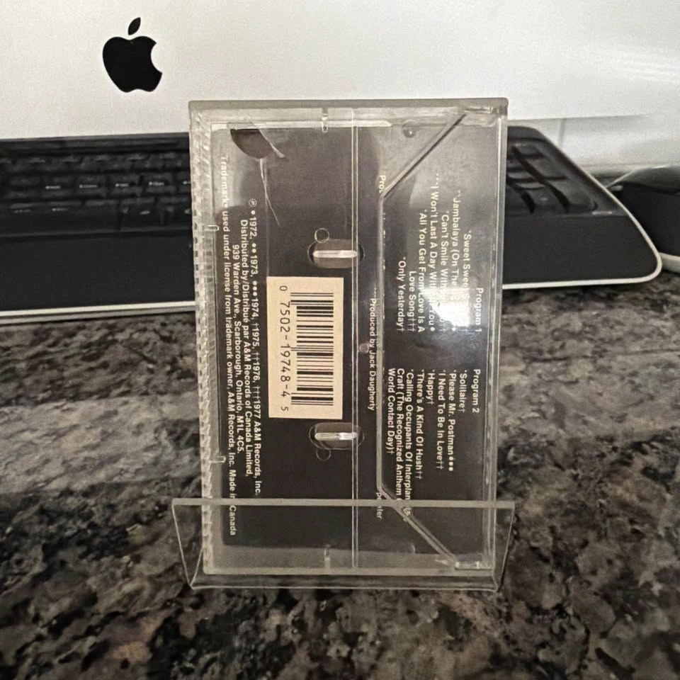 Carpenters Singles 1971-1978 Cassette - photo 2