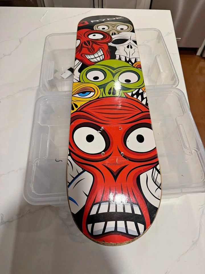 RYDE Skull Skateboard Deck Like New