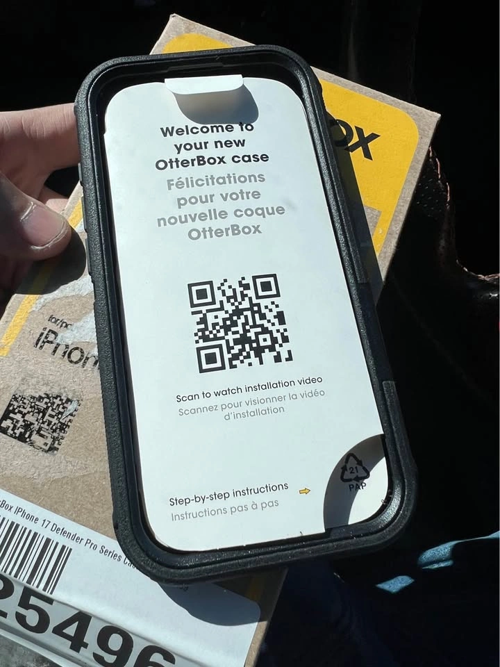 OtterBox iPhone 17 Defender Pro Case Black NEW - photo 2