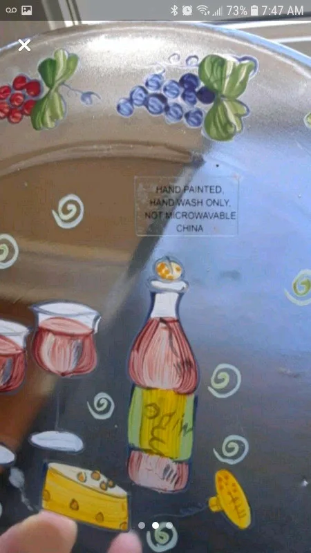 Plate with matching lid and wine glasses image indicator(2)