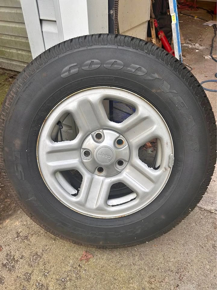 Brand New Jeep Goodyear All Season Tires & Rims - 225/75R16
