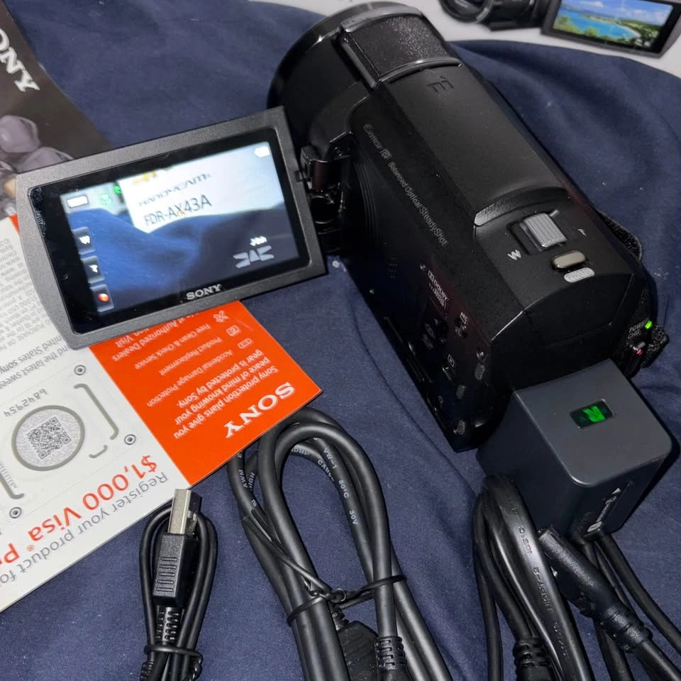 Sony Handycam FDR-AX43A 4K Camcorder - photo 3
