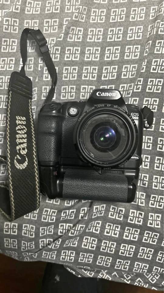 Canon EOS D60 Vintage DSLR Camera