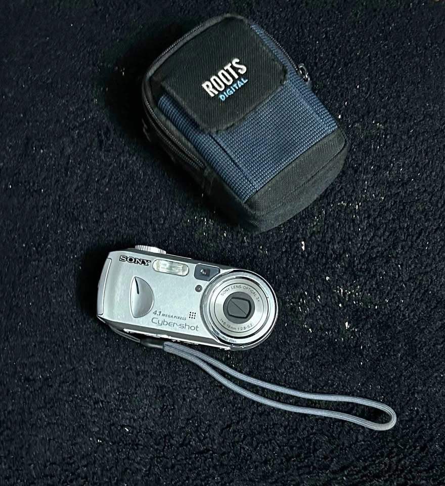 CyberShot DSC-P73 Vintage digicam