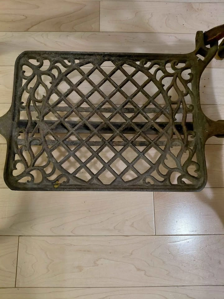 Vintage Sewing Machine Base - photo 5