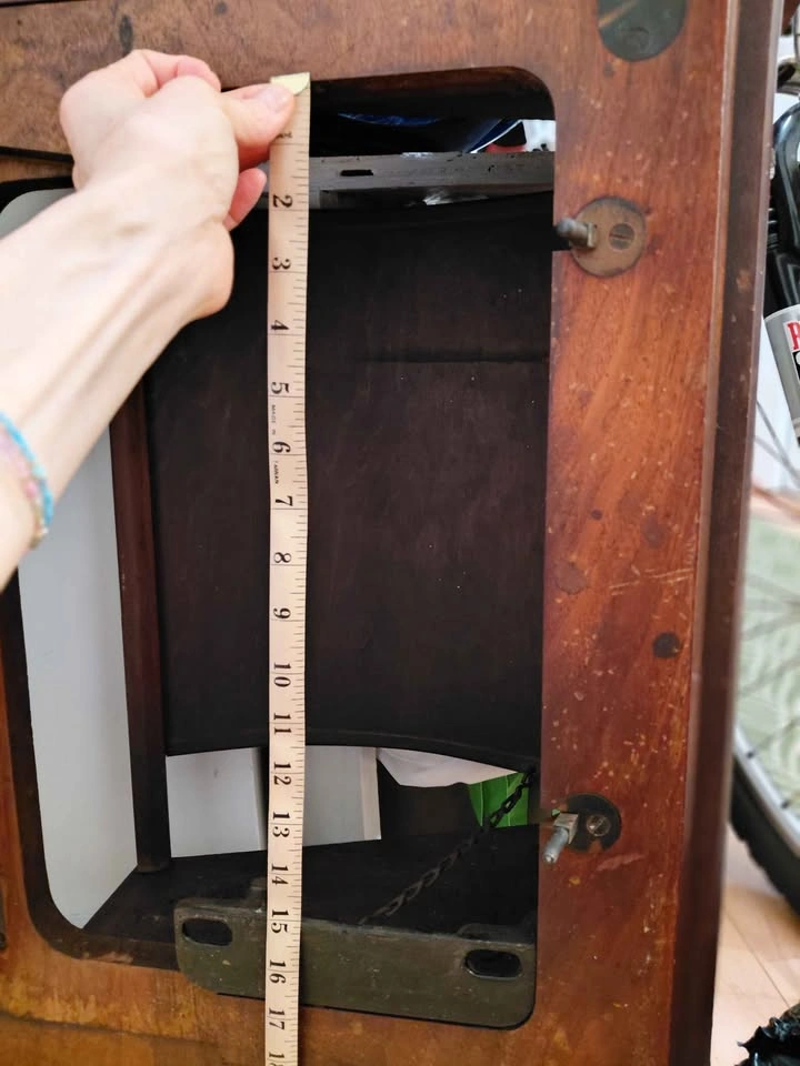 Vintage SINGER Sewing Machine Treadle Cabinet - photo 5