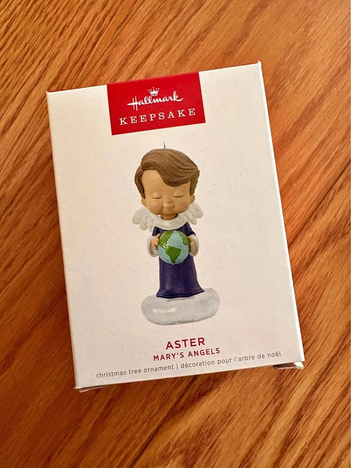 Hallmark Keepsake Aster Ornament