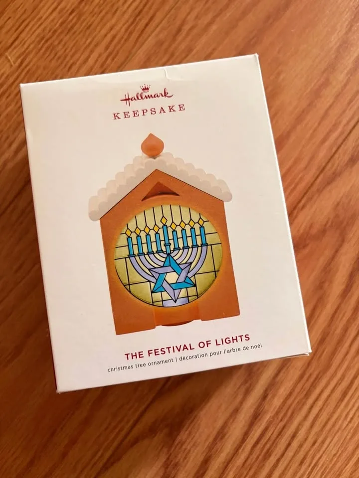 Hallmark Keepsake Festival of Lights ornament - photo 2