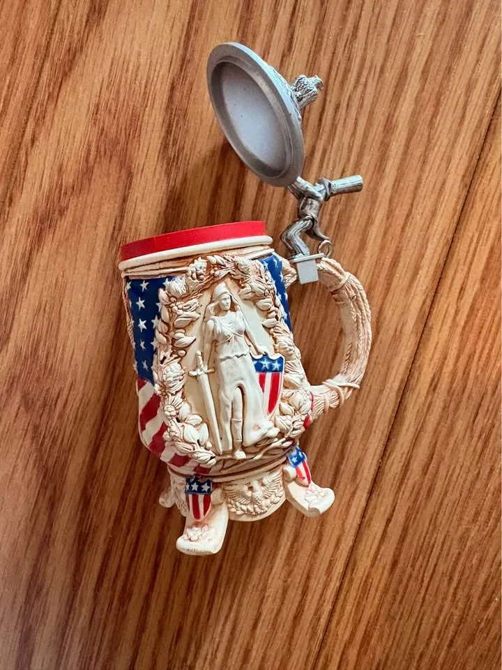 Hallmark Keepsake 2021 Beer Stein Ornament - photo 3