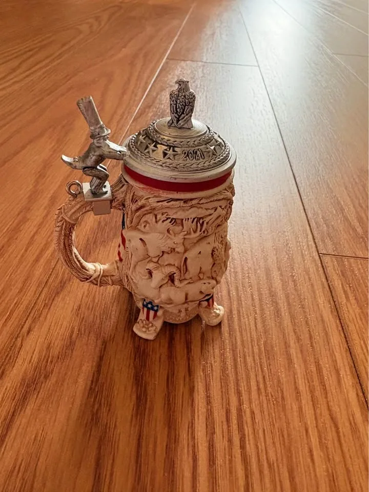Hallmark Keepsake 2021 Beer Stein Ornament - photo 5