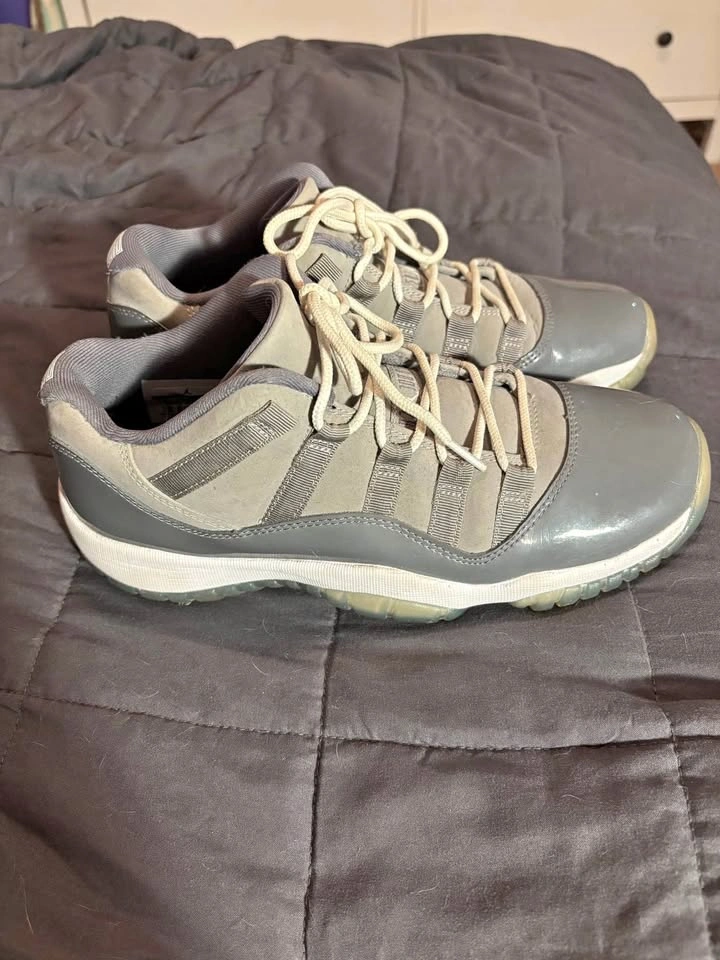 Youth Nike Air Jordan 11 Size 6.5Y
