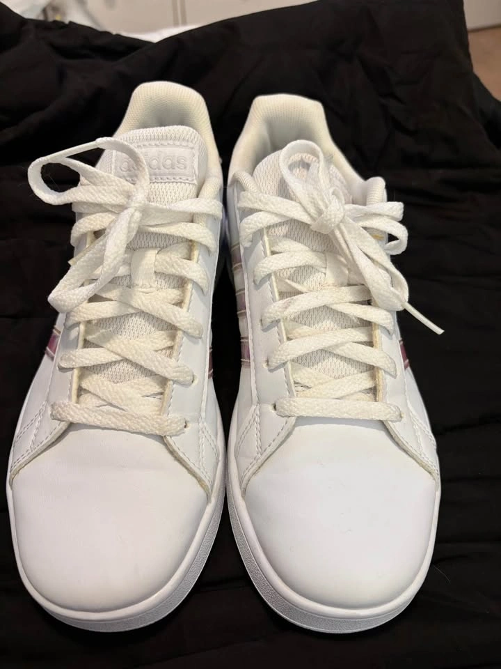 Adidas Kids Size 4 Grand Court Iridescent Stripes - photo 2