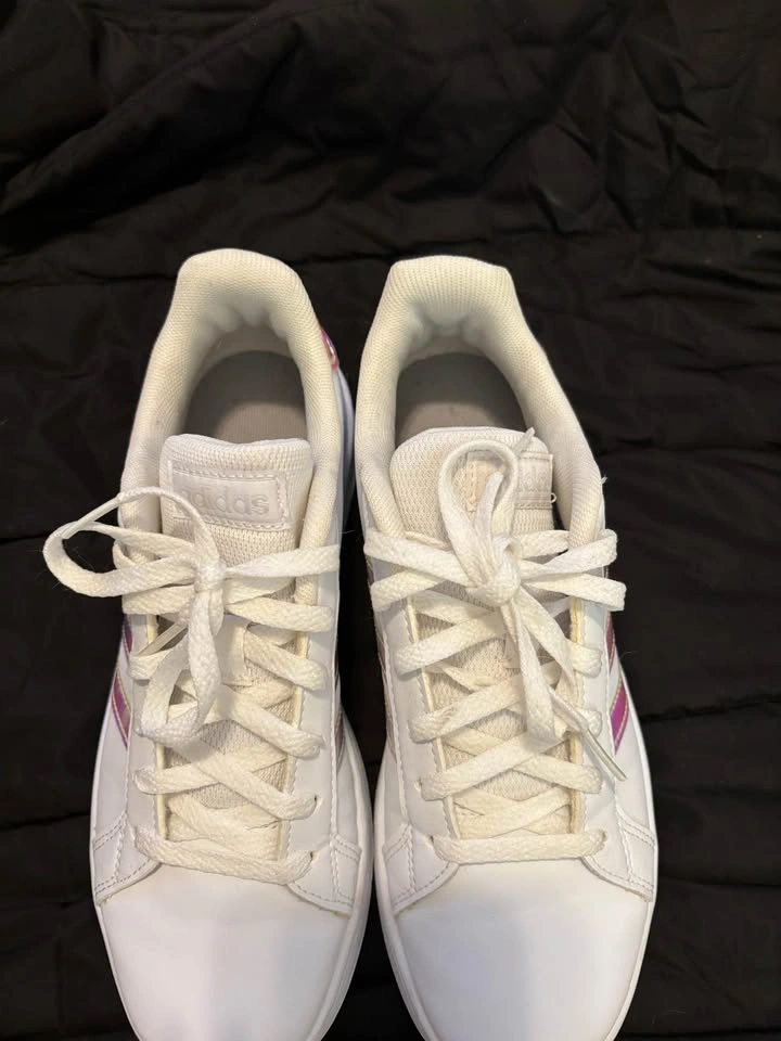Adidas Kids Size 4 Grand Court Iridescent Stripes - photo 4