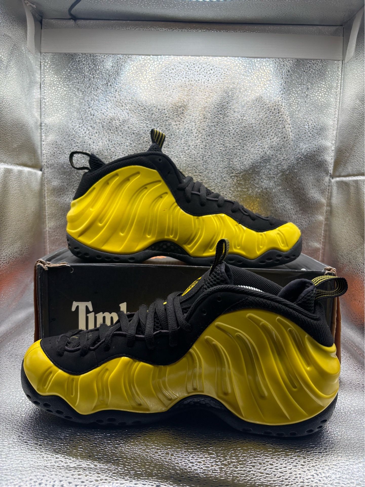 Nike Air Foamposite One Wu-Tang Optic Yellow - photo 5