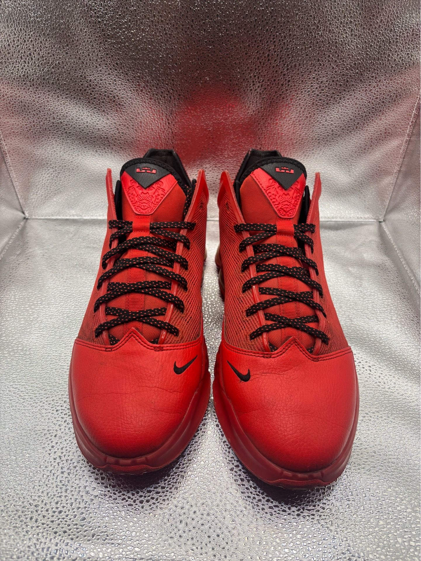 Nike LeBron 19 Low Light Crimson - Size 12 - photo 2