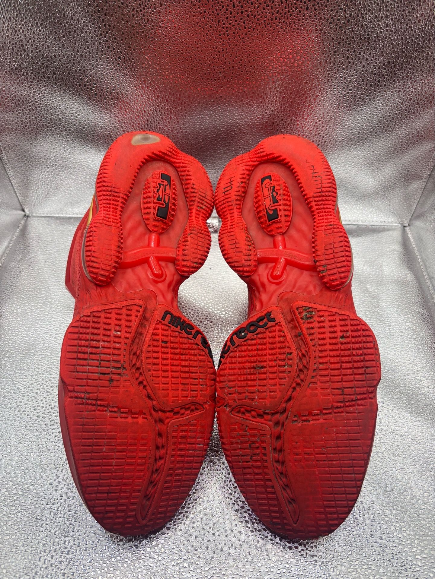 Nike LeBron 19 Low Light Crimson - Size 12 - photo 3