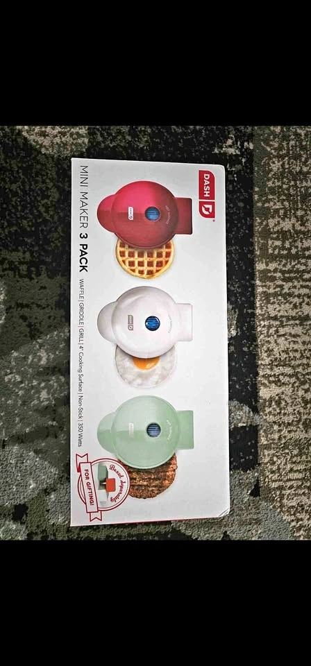 Dash Mini Makers Set of 3 (Griddle, Waffle, Grill) + Spice Rack