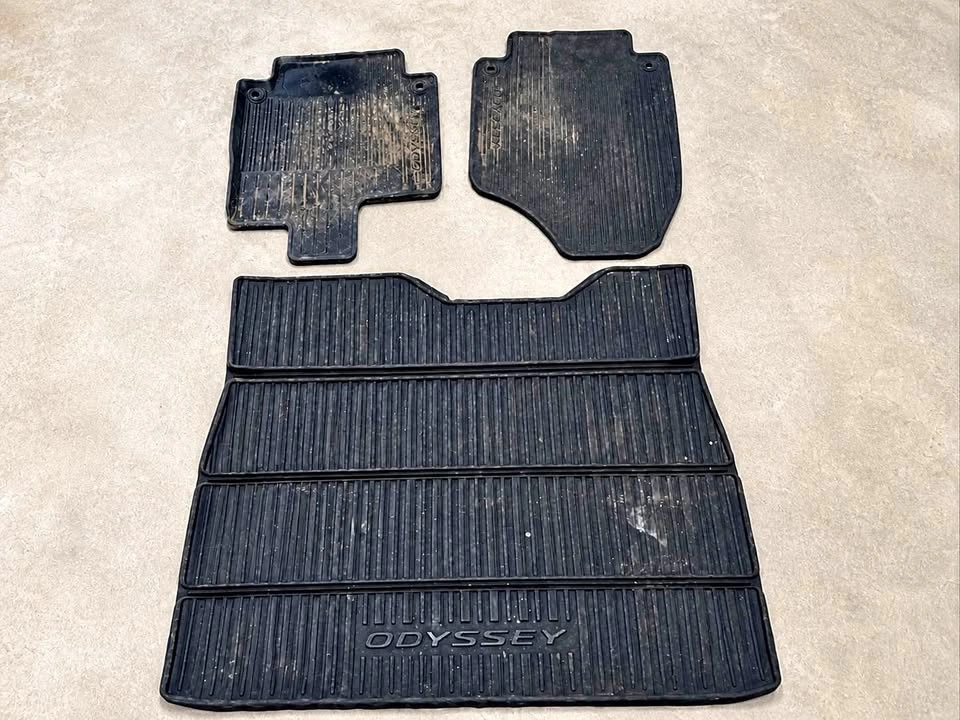 Honda Odyssey All-Weather Rubber Floor Mats (Full Set)