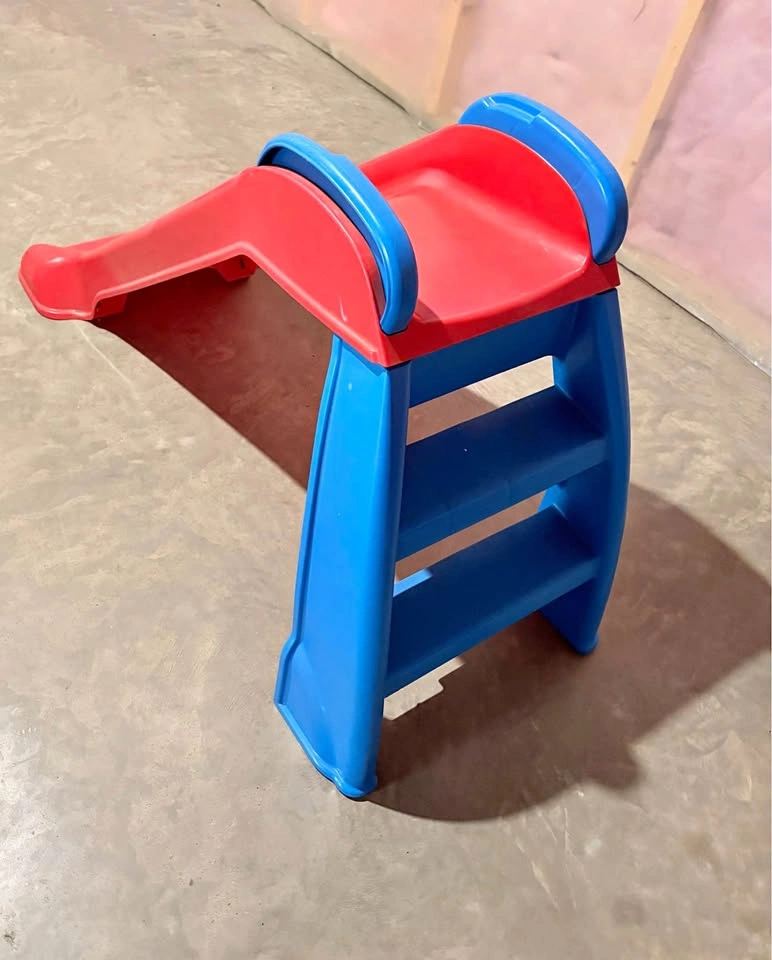 Kids Indoor/Outdoor Slide – Toddler Plastic Slide (Red & Blue)