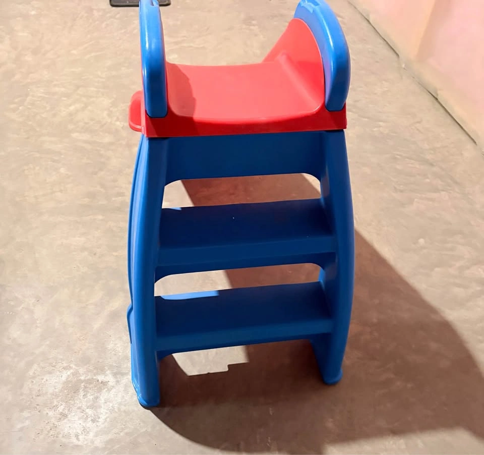 Kids Indoor/Outdoor Slide – Toddler Plastic Slide (Red & Blue) - photo 2