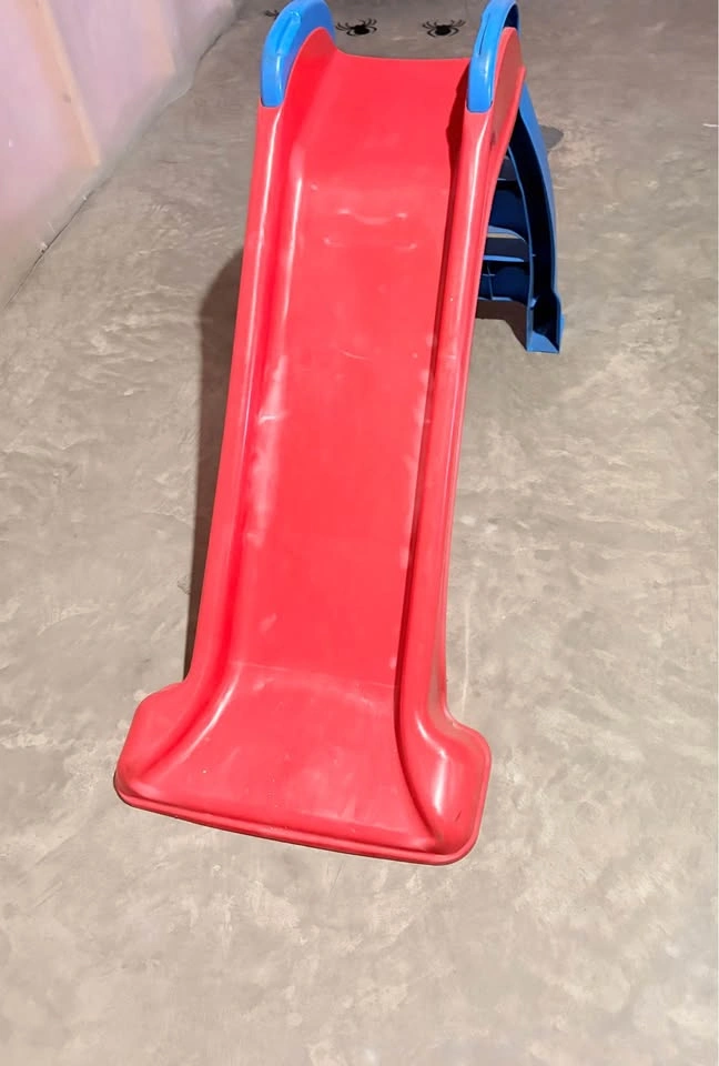 Kids Indoor/Outdoor Slide – Toddler Plastic Slide (Red & Blue) - photo 3