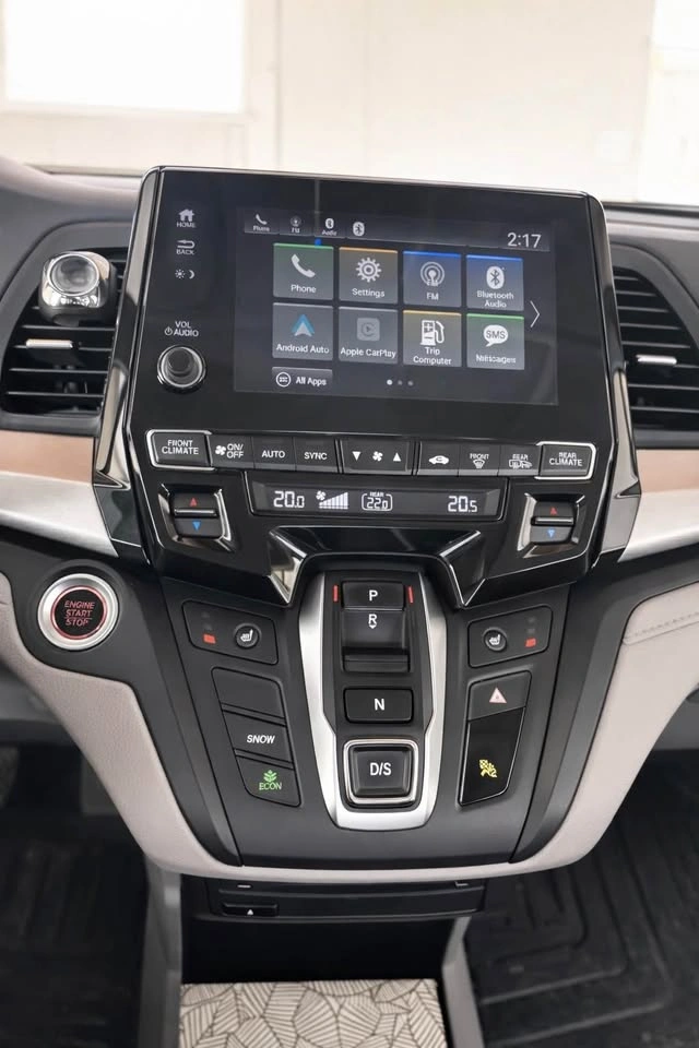 2019 Honda Odyssey Van - photo 5