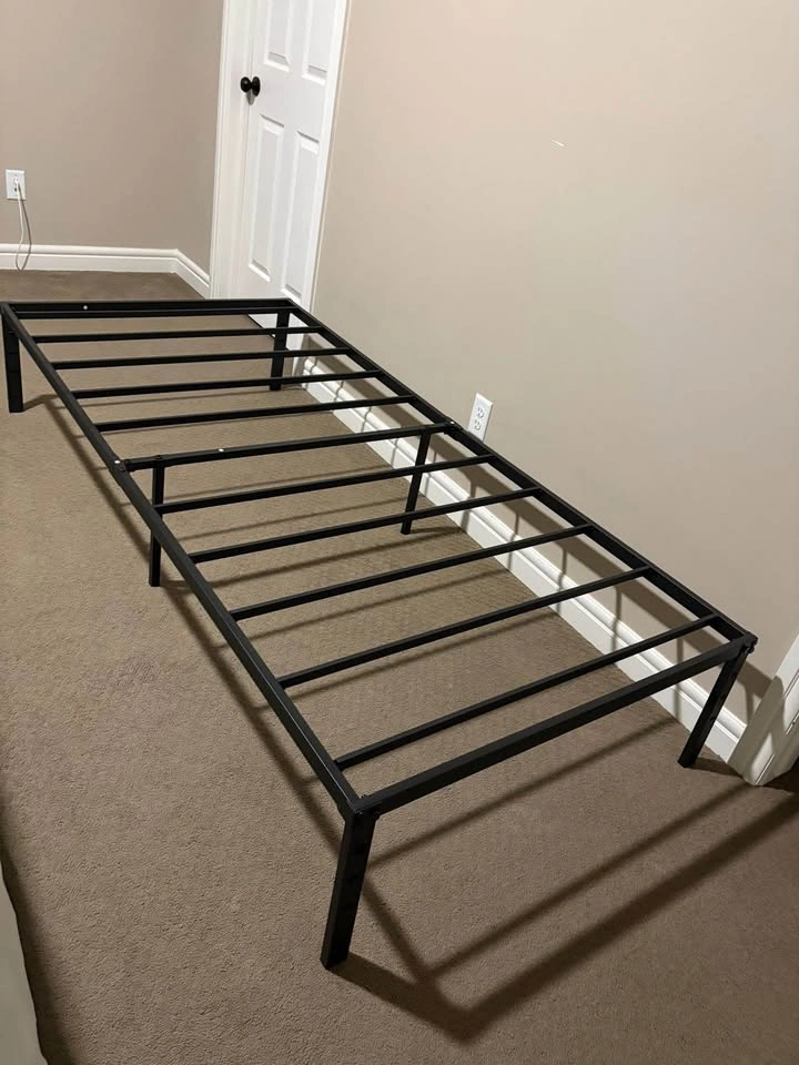 Bed frame with mattress - photo 2