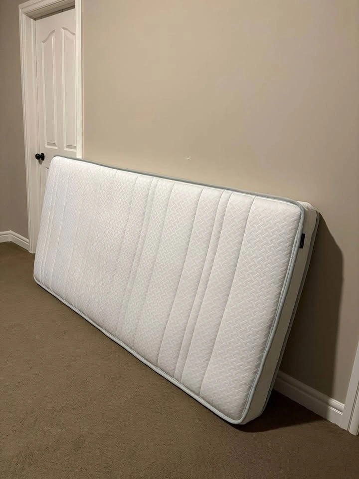 Bed frame with mattress - photo 3