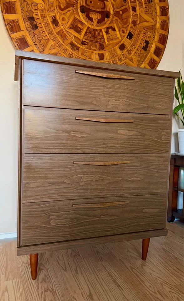 Vintage Mid Century Modern Dresser - photo 3