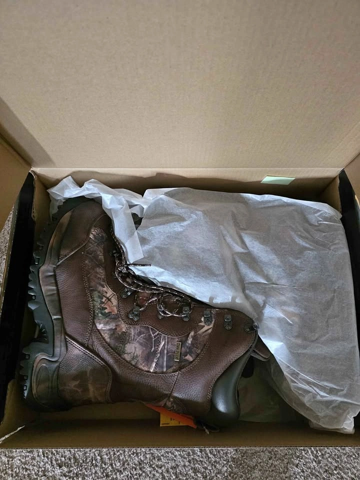 Cabelas Men's Winter/Hunting Boots Size 13