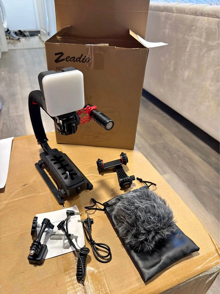 Zeadio Vlogging Kit w/ Stabilizer, Mic, LED Light