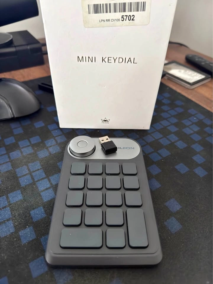 Huion Mini Keydial KD100 Wireless Programmable Keypad
