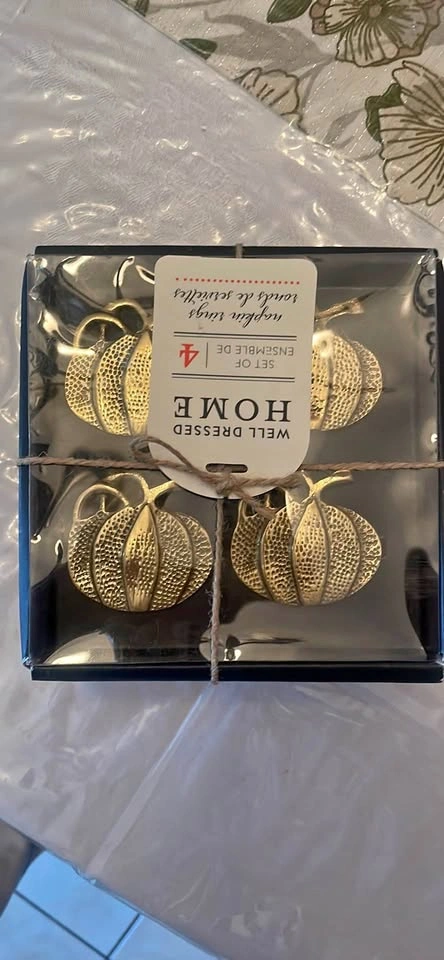 Set of 4 Pumpkin Napkin Rings