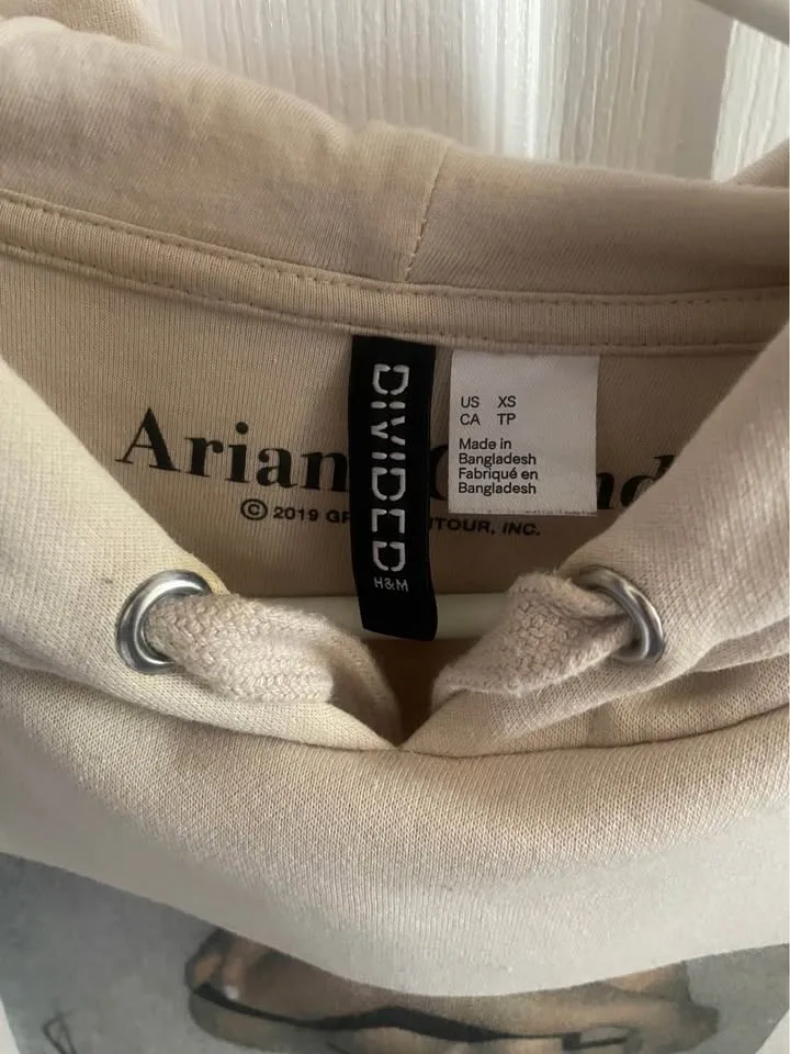 Ariana Grande Cropped Hoodie - photo 3
