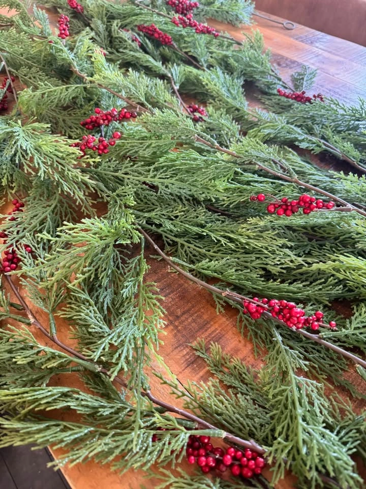 Ashland Cedar & Red Berry Garlands 6 ft - Multiple Available - photo 5
