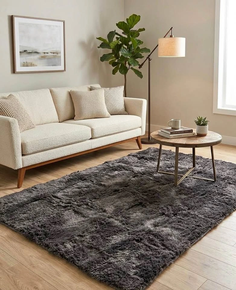 NEW Area Rug - 4ft x 5ft 8"
