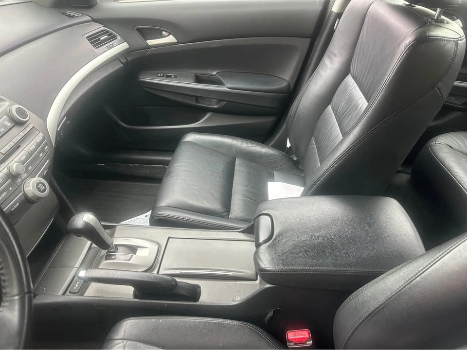 2011 Honda Accord EX-L Sedan 4D limited - photo 2