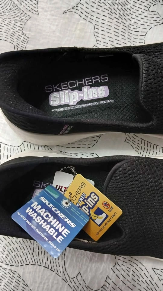 Brand new Skechers slip-ins Black - photo 3