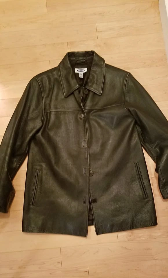 Unisex Weathered Black Leather Jacket (Women's M, Men's S)
