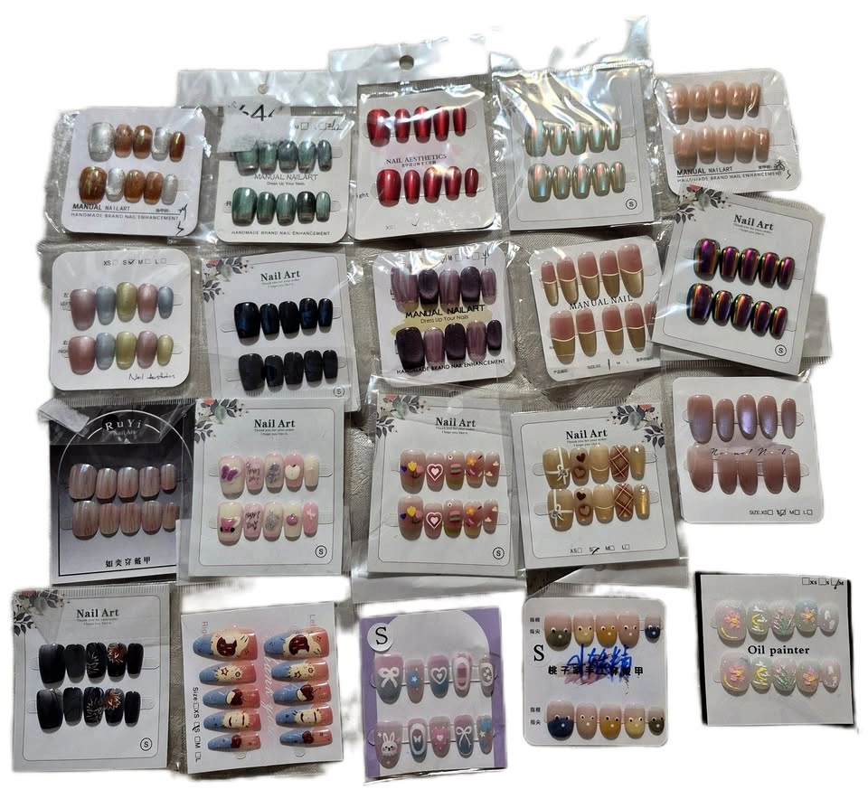 Mixed bag 12 small press on nails
