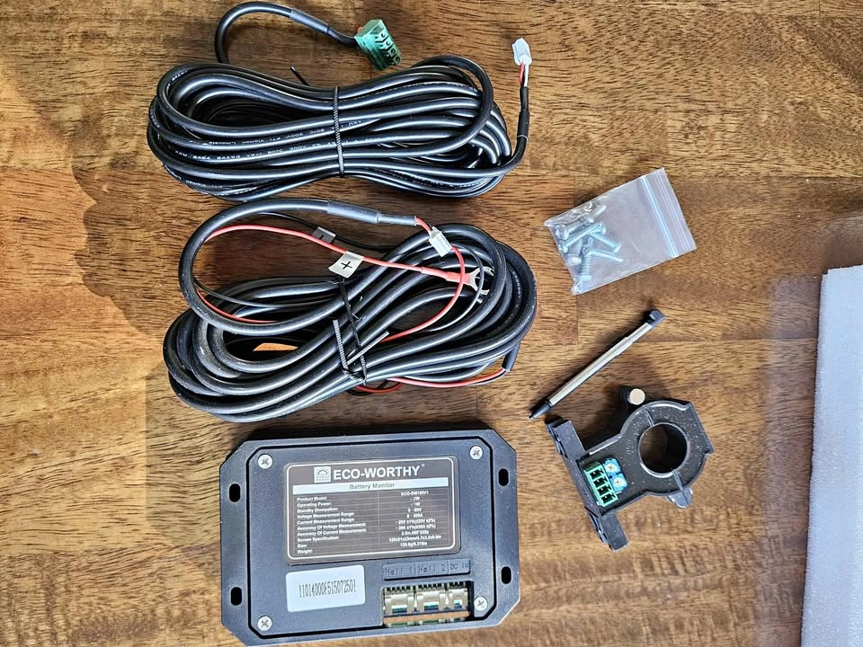 ECO-WORTHY Battery Monitor – 3.5" Color Screen – EASY NO-CUT INS