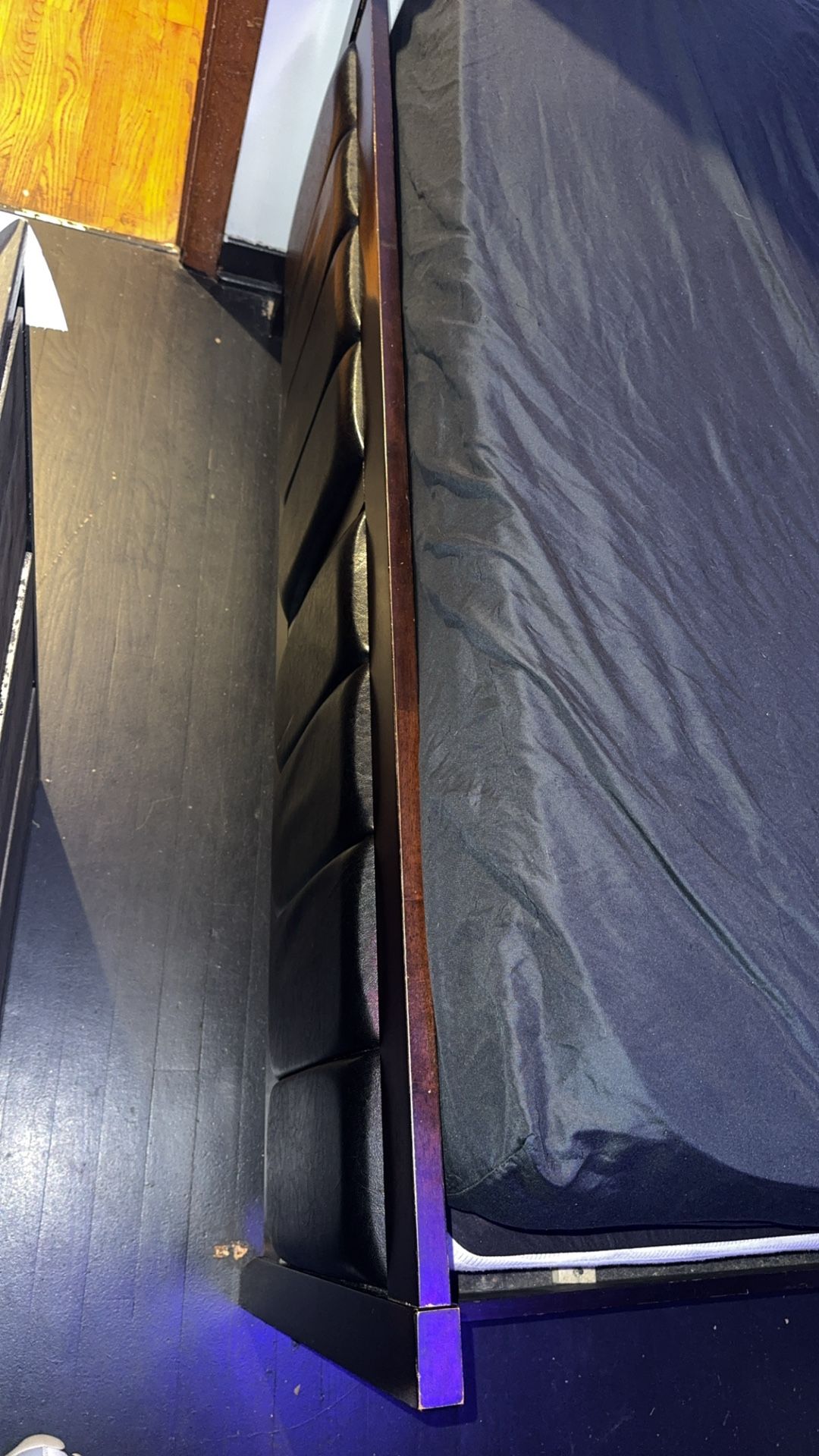 Bed Frame Queen Size - photo 2