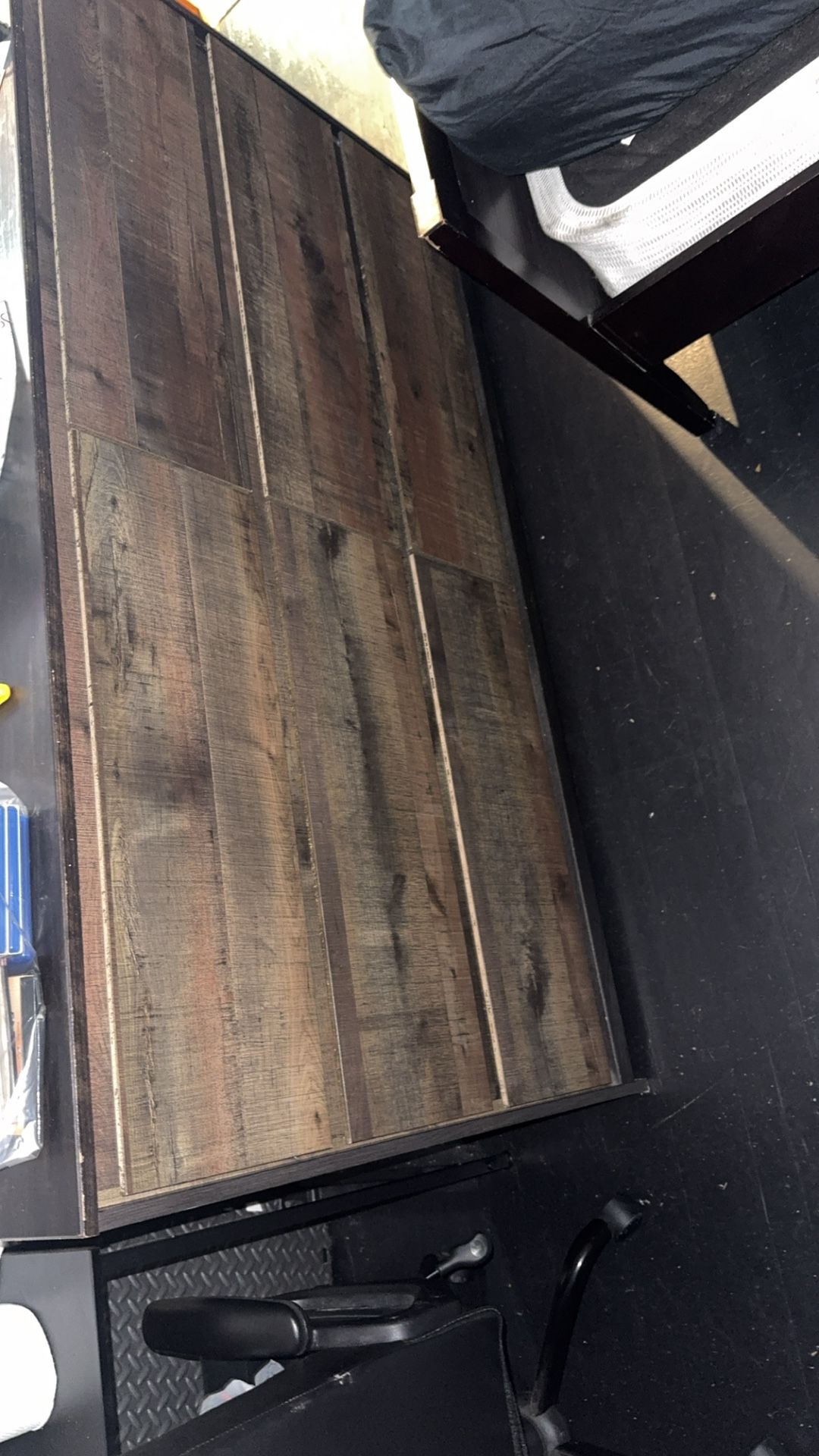 Dresser With Mirror Attachment