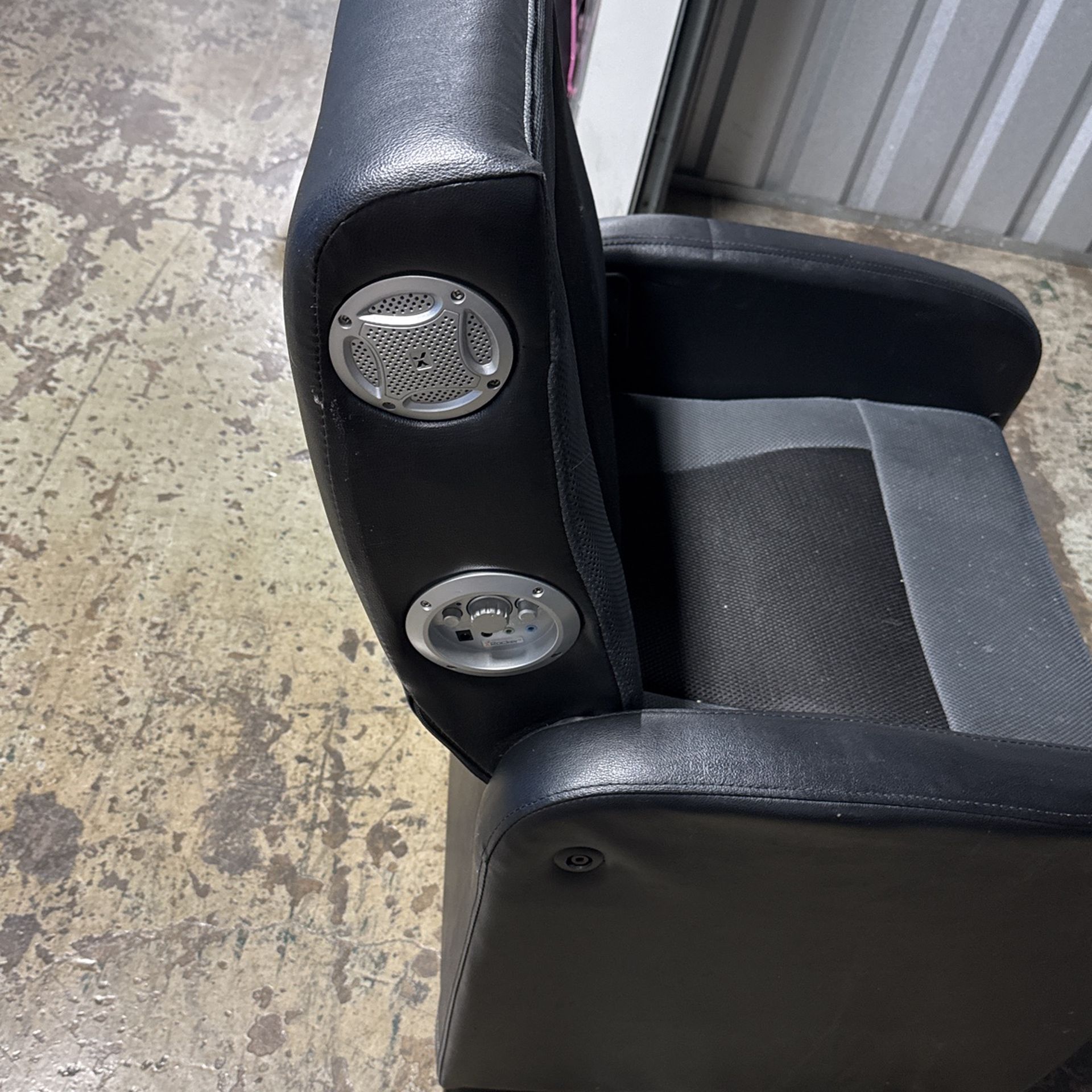 Gaming Chair - photo 2