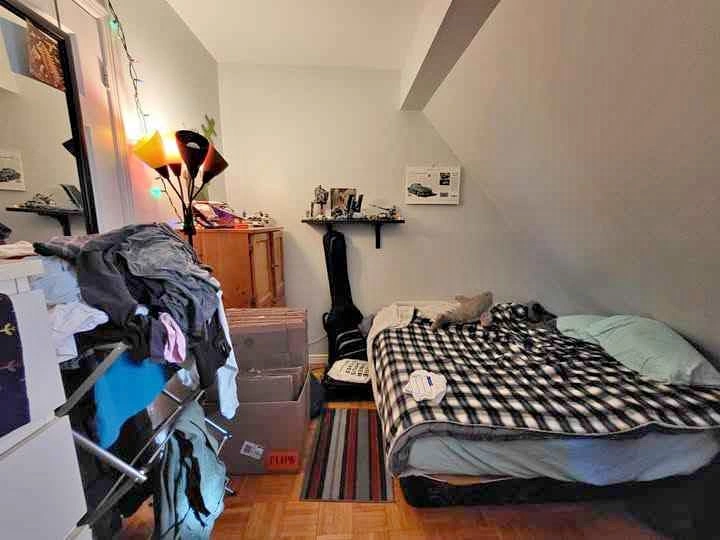Room for Rent - 4 Bed, 2 Bath Townhouse