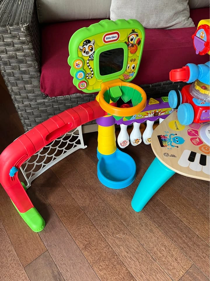 Toy Set Lot 🧸 SALE | Make me an offer - photo 3