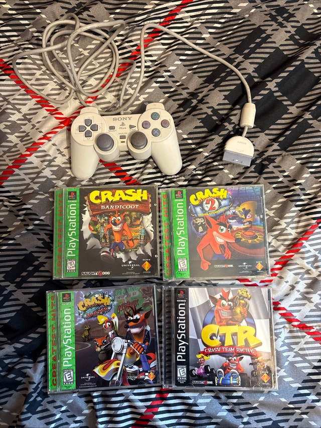 Lot Of 4 PS1 Games Crash 1, 2, 3, Team Racing, & PS1 Controller